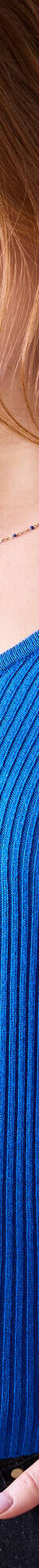 Pull col V, maille côtelée (bleu vif) Pull col V, maille côtelée (bleu vif)